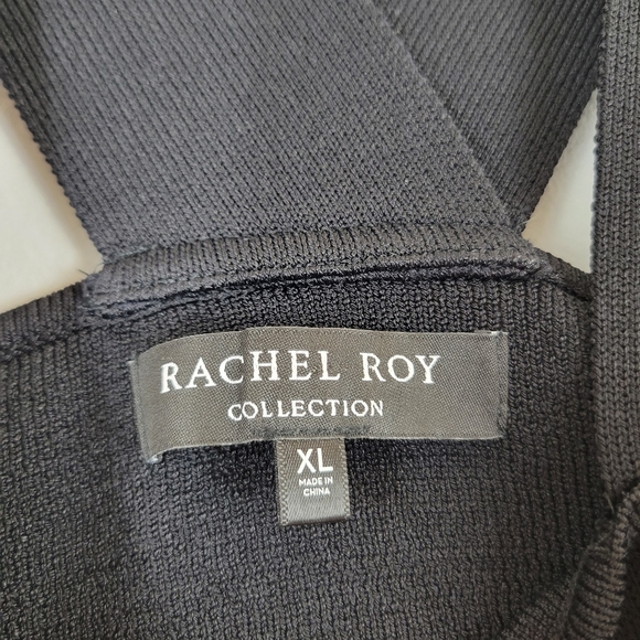 RACHEL ROY COLLECTION black thick stretchy slimming cropped 'V' back tank - Picture 7 of 8